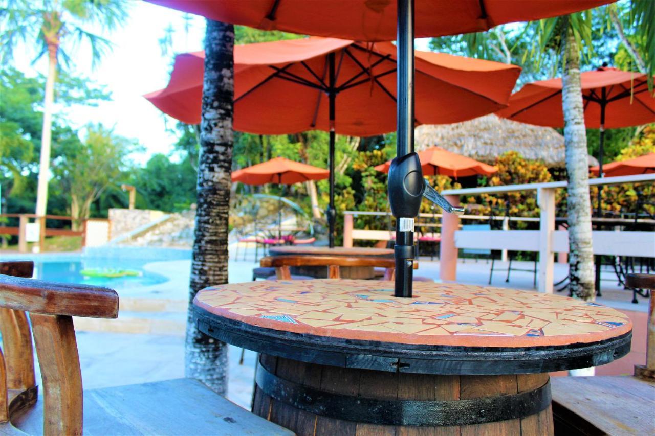 The Log Cab-Inn San Ignacio Exterior foto